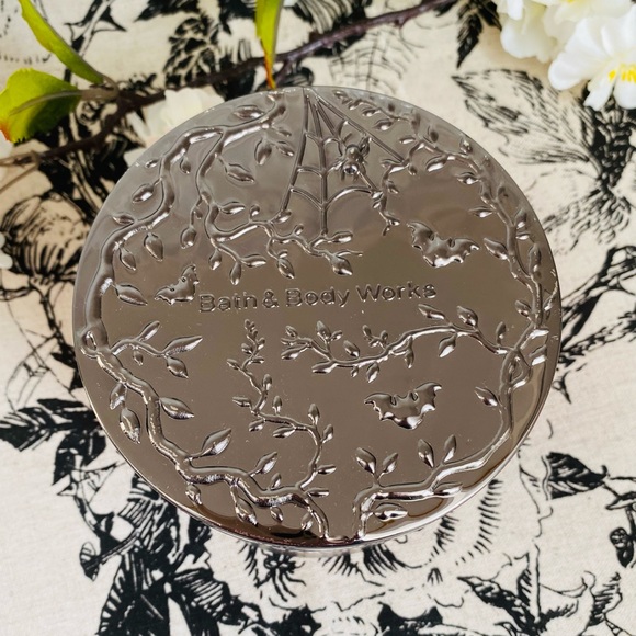 NEW Pumpkin Carving Halloween Bath & Body Works 3 Wick Candle 2022 - Picture 2 of 4